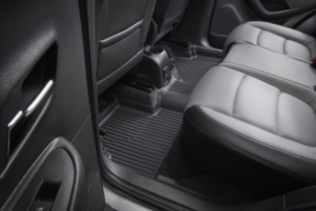 Chevrolet Floor Liners - Second-Row Premium All Weather, Jet Black for 2019 Trax 42533134