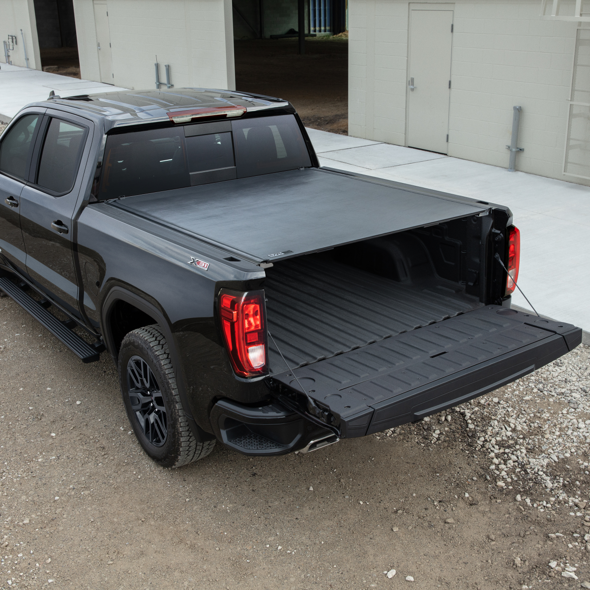 GMC Tonneau Cover - Associated Accessories, Hard Rolling, REV 19434543