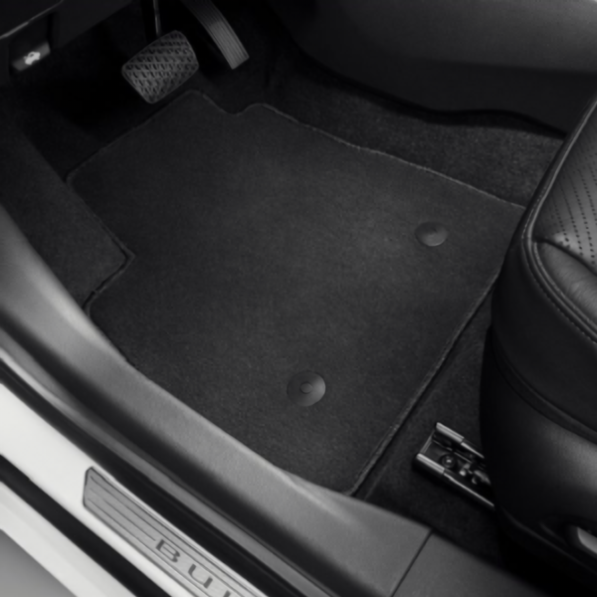 Buick Floor Mats - Front & Rear Carpet, AWD, Denali Logo, Ebony for 2021-2024 Encore GX 42697796