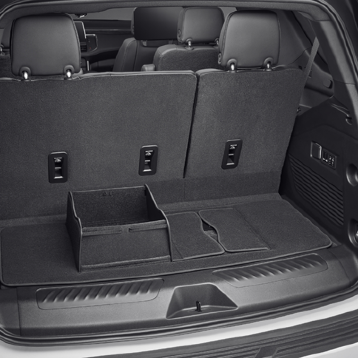 Chevrolet Cargo Mat - Premium Carpet, Jet Black 84958042