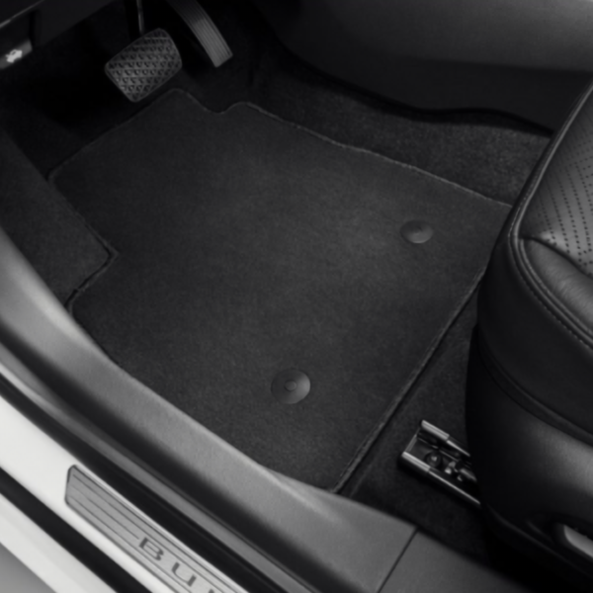 Buick Floor Mats - Front & Rear Carpet, FWD, Denali Logo, Ebony for 2022-2024 Encore GX 42697792