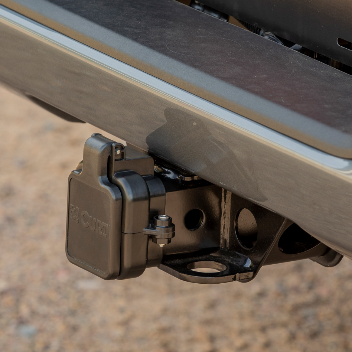 Chevrolet MultiPro\u2122\/Multi-Flex Protective Hitch Cap 19421060