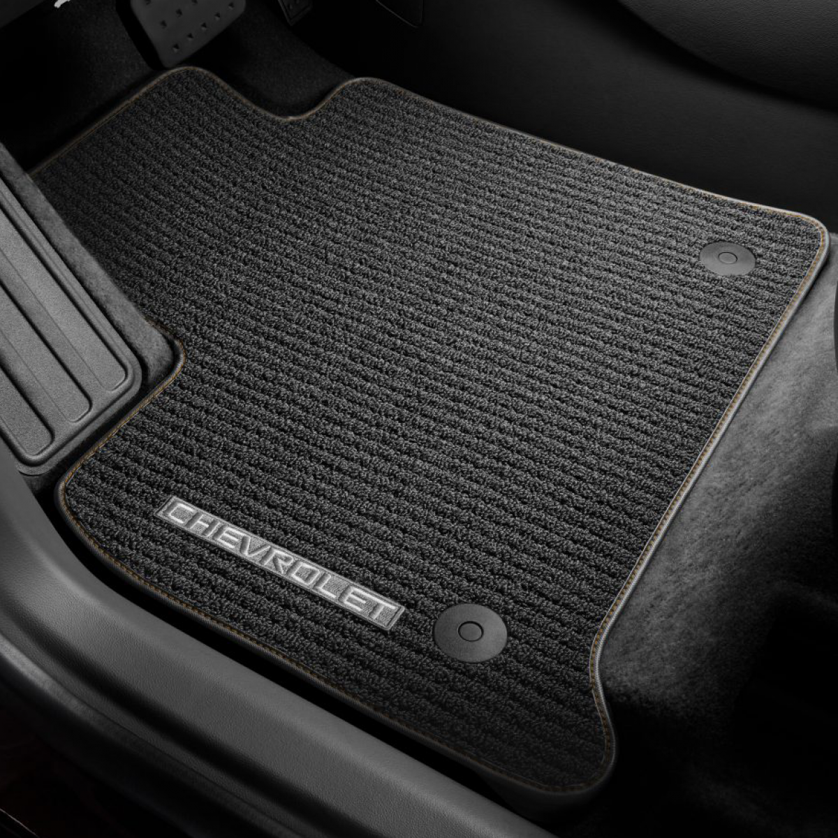 Chevrolet Floor Mats - Front Premium Carpet, Chevrolet Script, Jet Black with Mojave Stitching for 2018-2022 Traverse 84188773