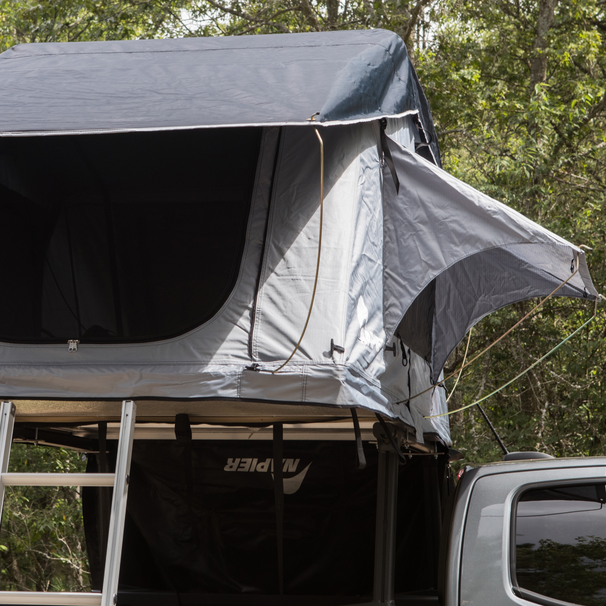 Chevrolet Horizon Rooftop Tent - Associated Accessories 19419283